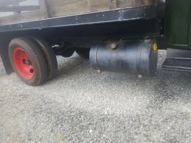 1937 Green Chevrolet Big Fender 2 ton