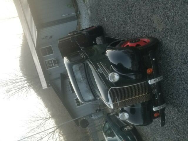 1937 Green Chevrolet Big Fender 2 ton