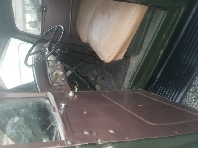 1937 Green Chevrolet Big Fender 2 ton