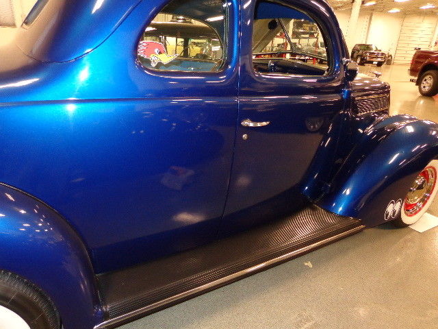 1937 Ford 5 window