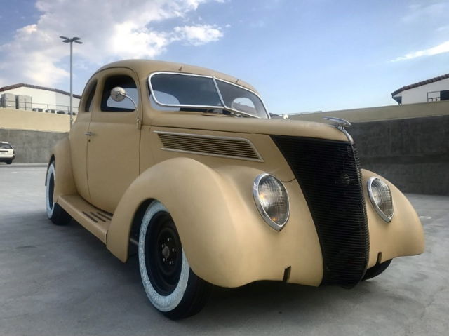 1937 Ford Coupe Coupe