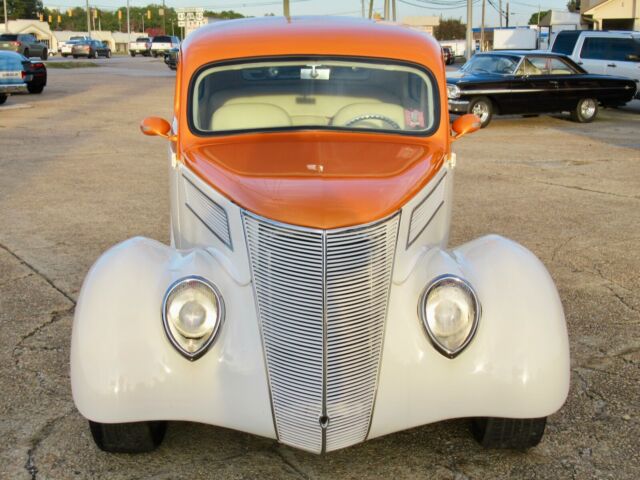 1937 CREAM / ORANGE Ford COUPE Coupe