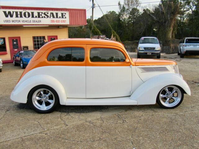 1937 CREAM / ORANGE Ford COUPE Coupe