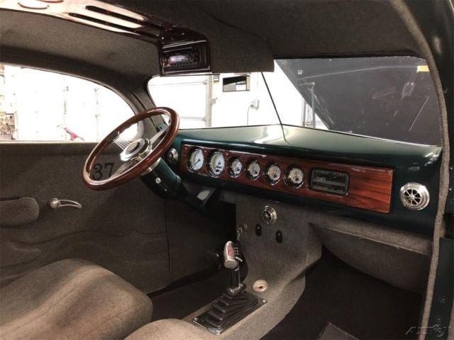 1937 Green Ford Pick Up - 2004 Kit Car Pickup Truck