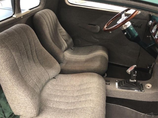 1937 Green Ford Pick Up - 2004 Kit Car Pickup Truck