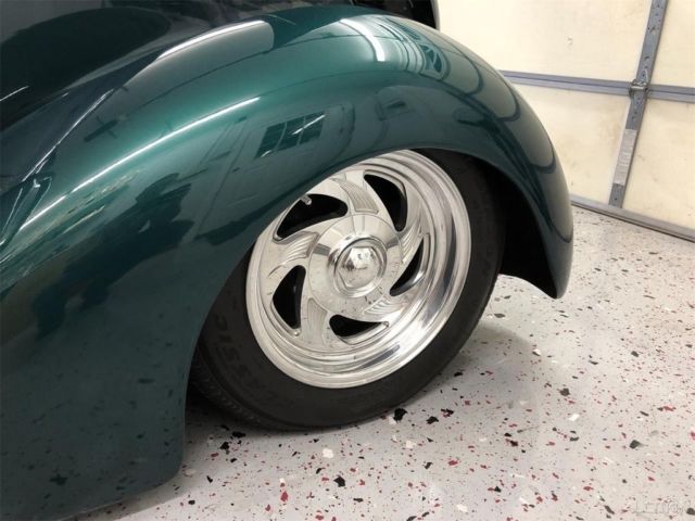 1937 Green Ford Pick Up - 2004 Kit Car Pickup Truck