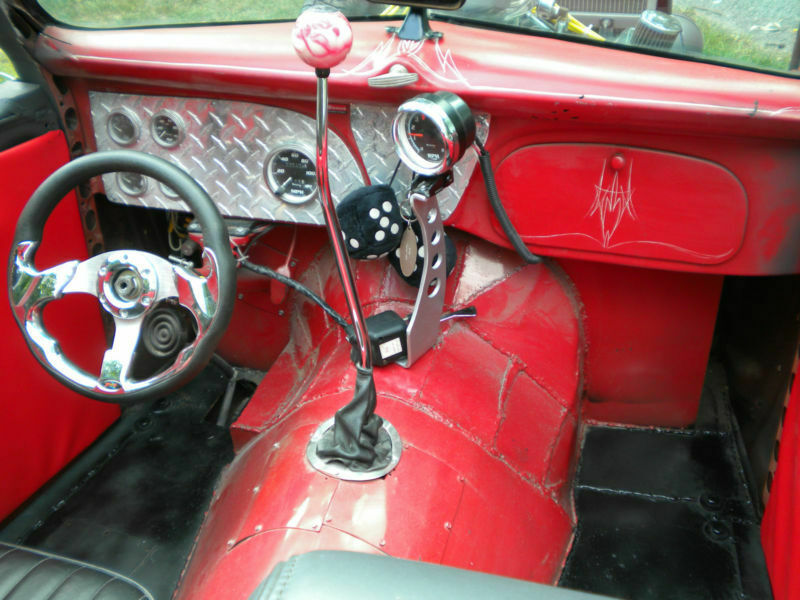 1937 black Ford Pickup Roadster PU