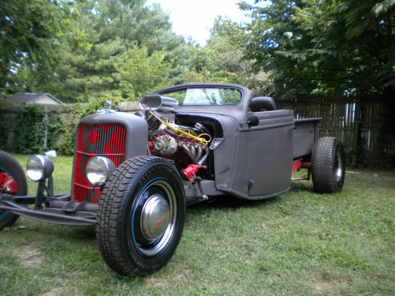 1937 black Ford Pickup Roadster PU