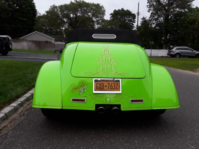 1937 Green Ford ROASDSTER Convertible