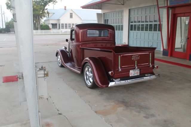 1937 Hibiscus Red Pearl Ford Street Rod