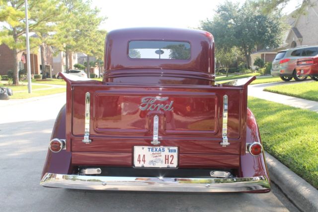 1937 Hibiscus Red Pearl Ford Street Rod