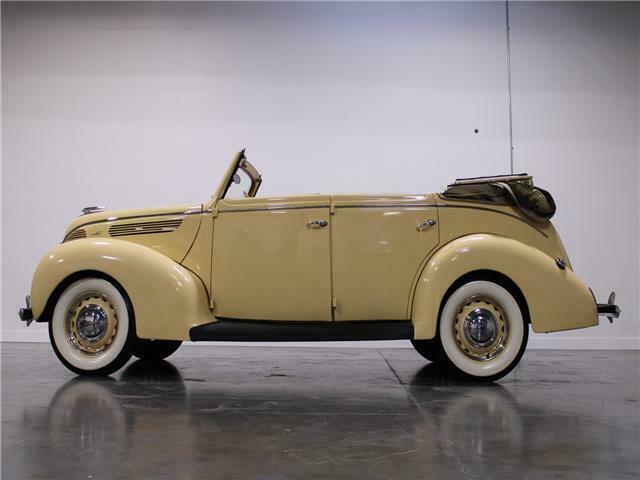 1938 White Ford 4 Door Convertible Convertible