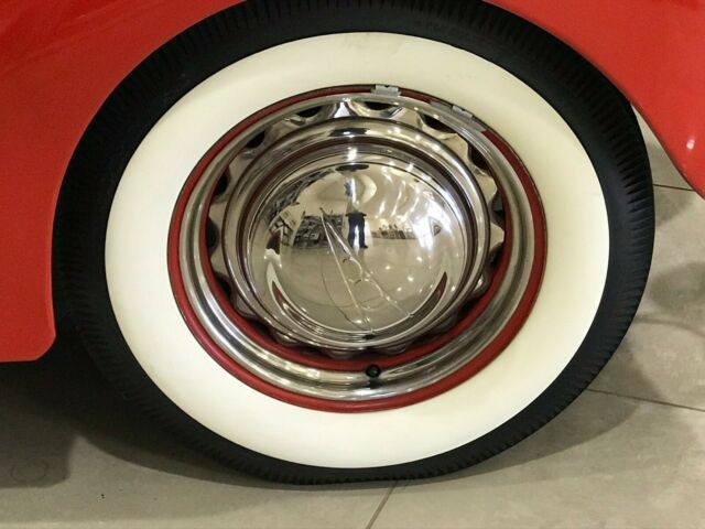 1938 Red Ford cabriolet