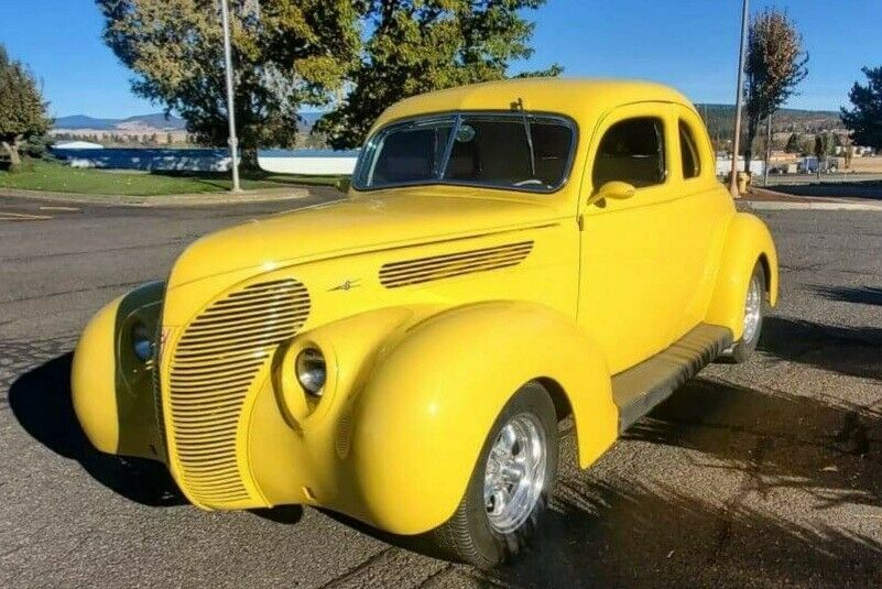 1938 Yellow Ford coupe Coupe