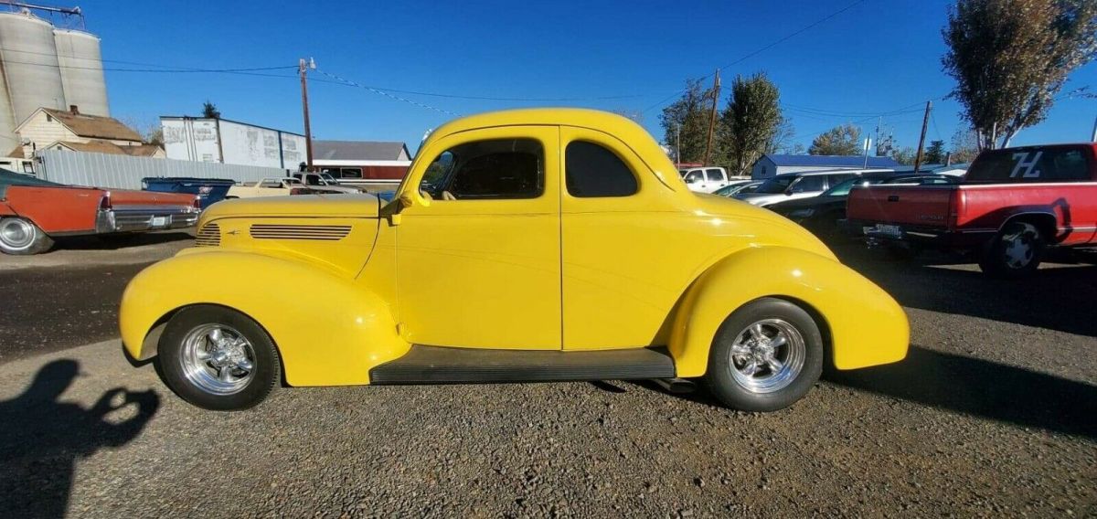 1938 Yellow Ford coupe Coupe