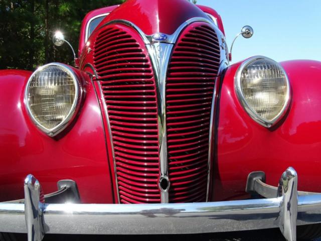 1938 Black Ford Deluxe Coupe
