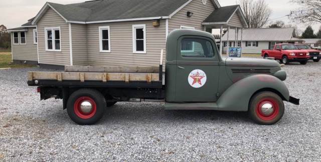 1938 Green Ford F-100 Pickup Truck