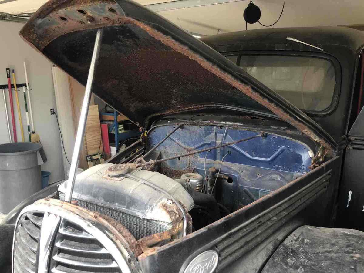 1938 Black Ford flat bed