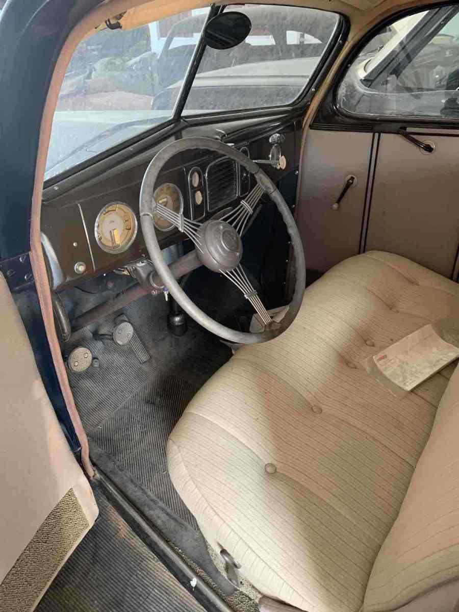 1939 Blue Ford sedan Sedan