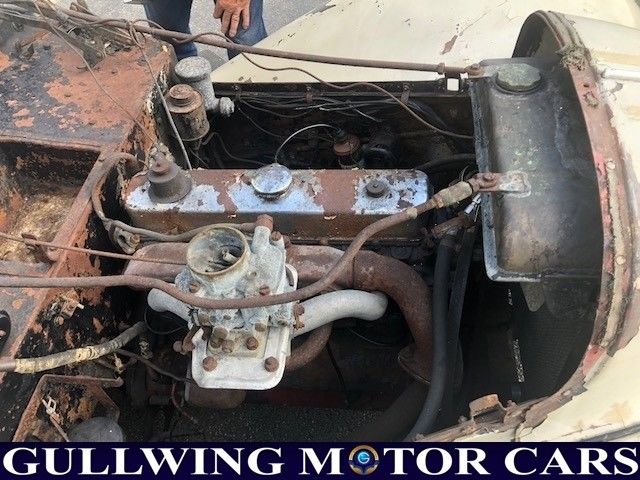 1939 White BMW 3-Series