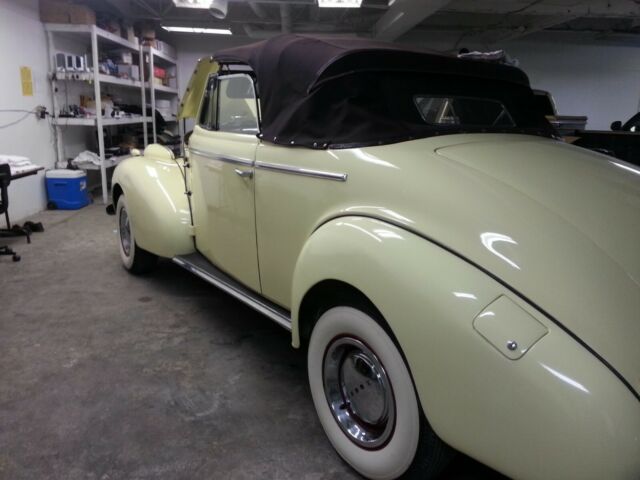 1939 Red Ford Model 48 Convertible