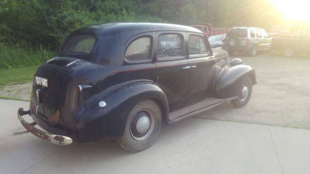 1939 Black Chevrolet Master 85