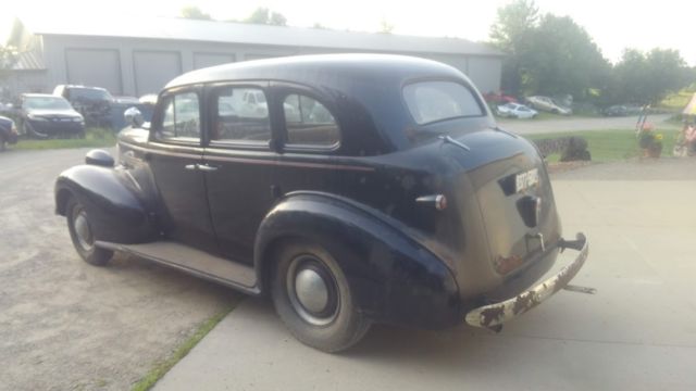 1939 Black Chevrolet Master 85