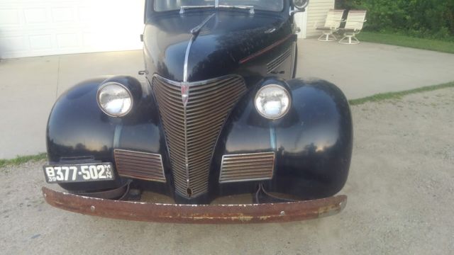1939 Black Chevrolet Master 85