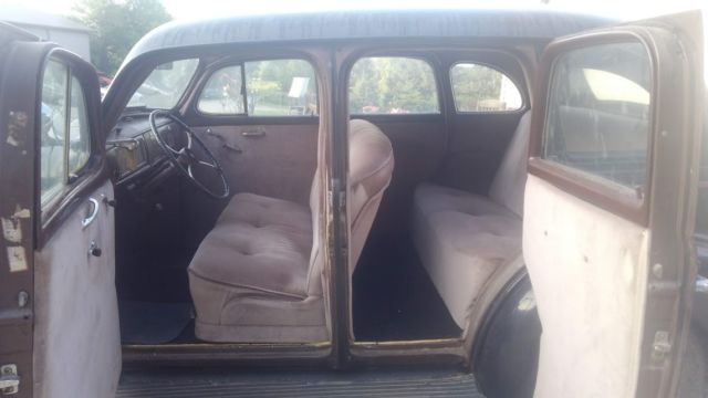 1939 Black Chevrolet Master 85