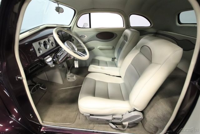 1939 Purple Chevrolet 5 Window