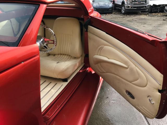 1939 Orange Ford 2-Door   3window Convertible