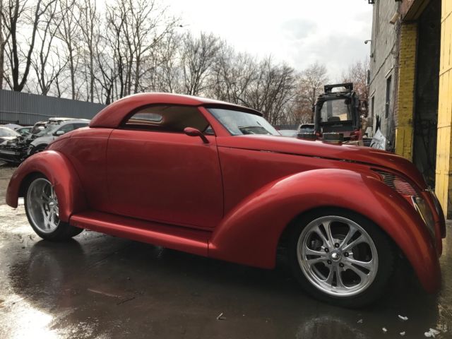 1939 Orange Ford 2-Door   3window Convertible