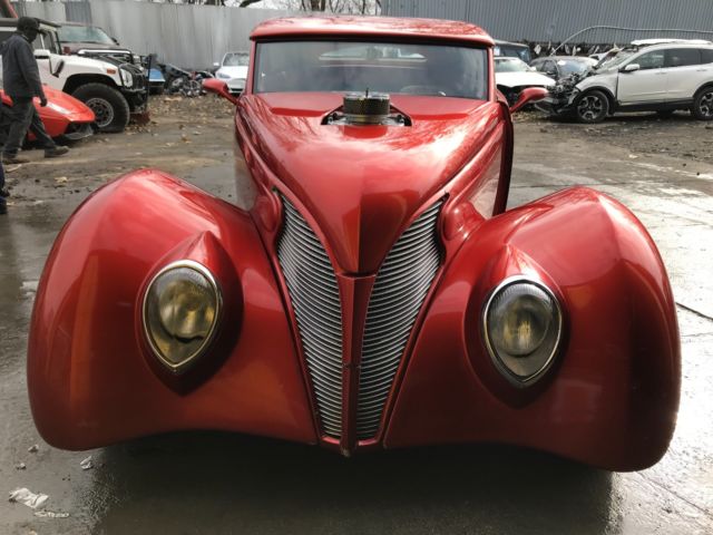 1939 Orange Ford 2-Door   3window Convertible