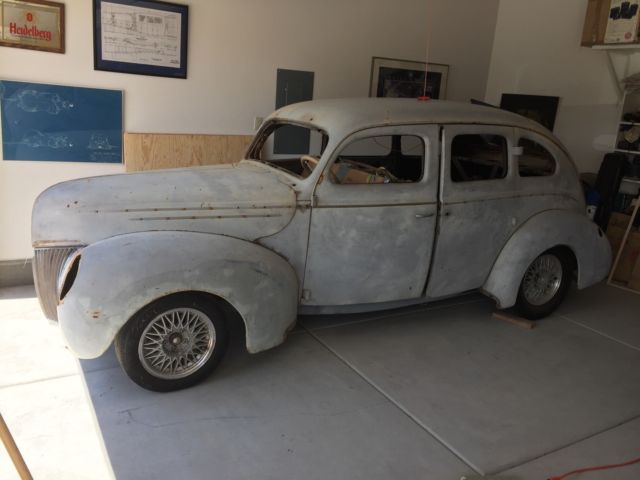 1939 Gray Ford Fordor 4 door sedan