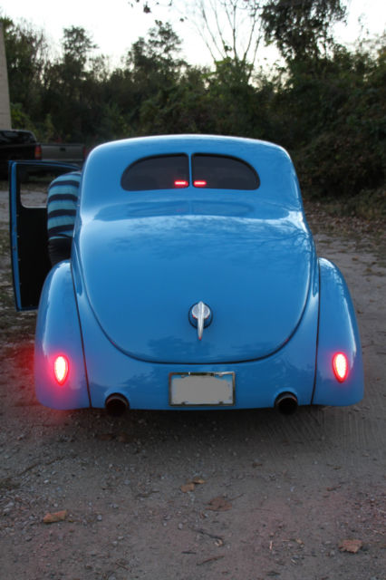 1939 Petty Blue Ford Deluxe All Steel
