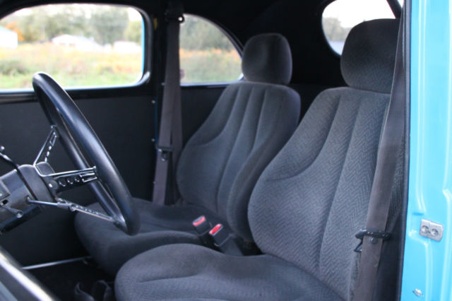 1939 Petty Blue Ford Deluxe All Steel