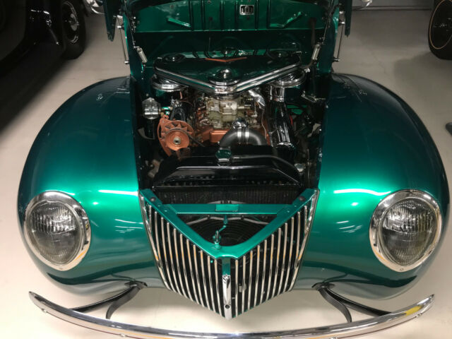 1939 Ford Deluxe Coupe