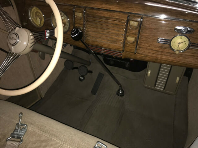 1939 Ford Deluxe Coupe