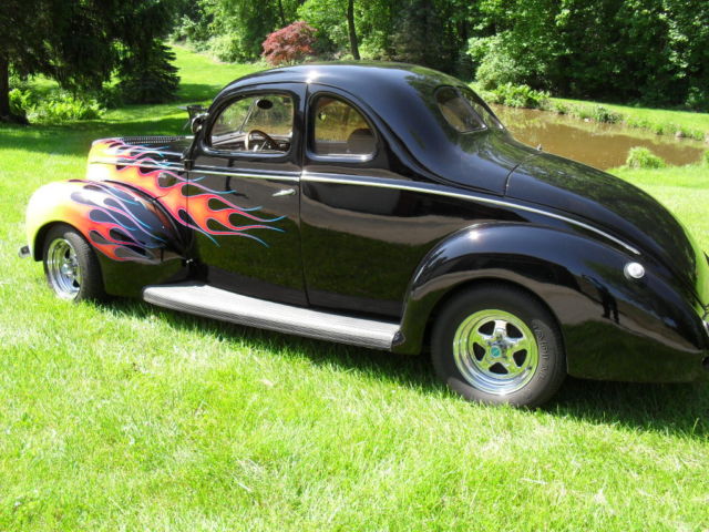 1939 Black Ford  Coupe Coupe