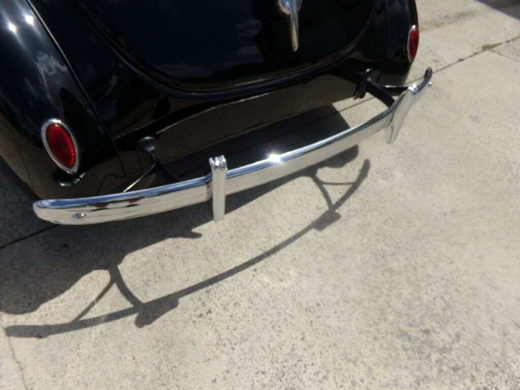 1939 Black Ford Deluxe Coupe Coupe