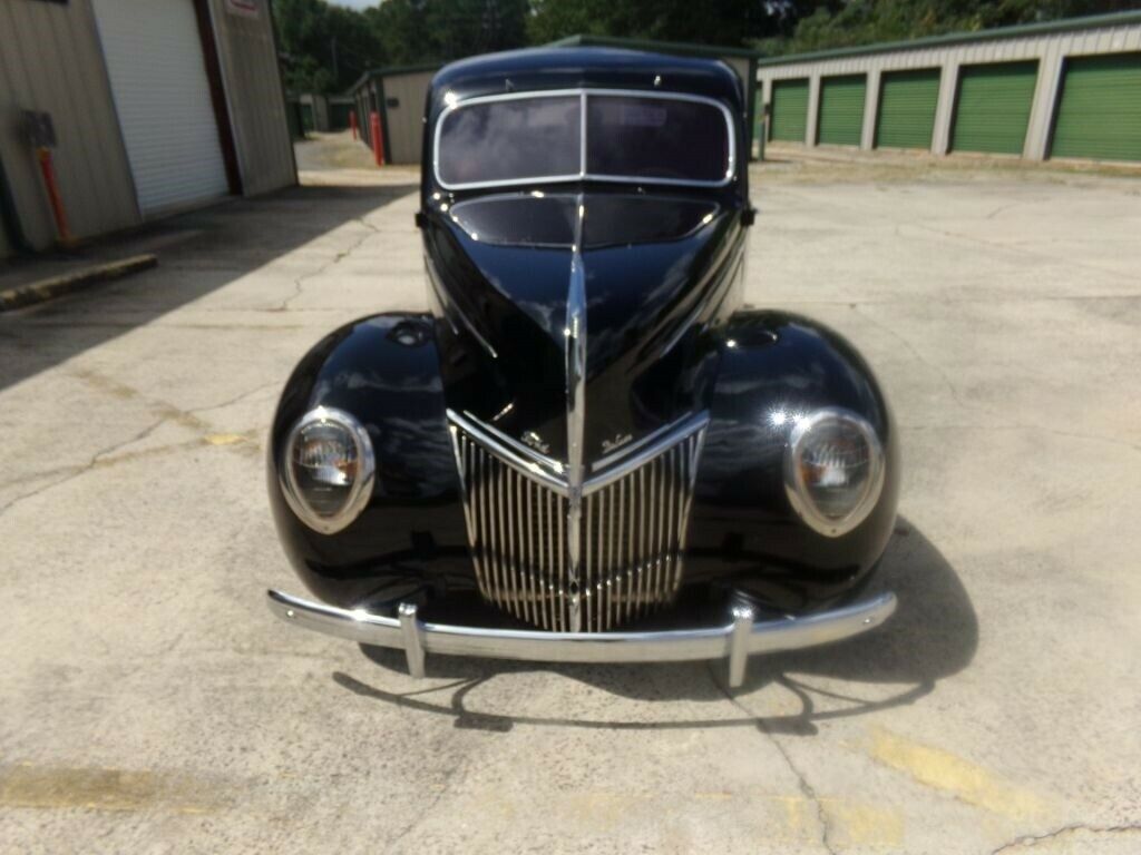 1939 Black Ford Deluxe Coupe Coupe