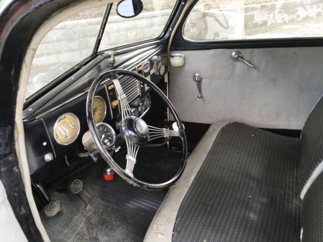 1939 Ford Deluxe