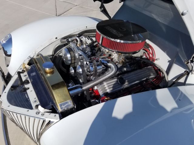 1939 White Ford Deluxe