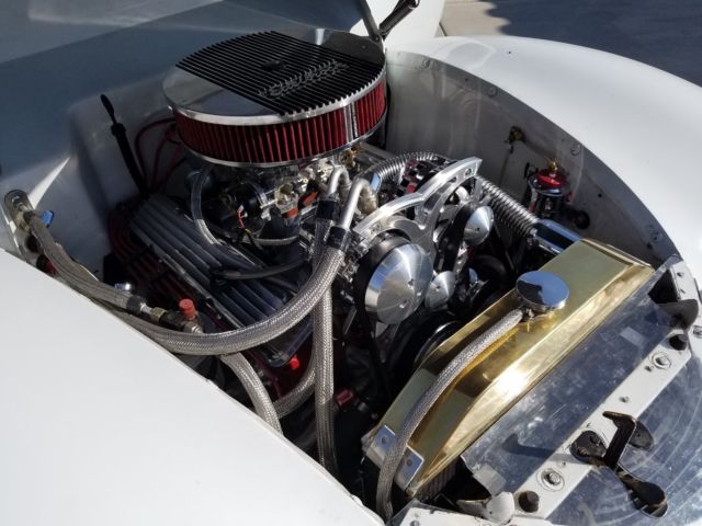 1939 White Ford Deluxe