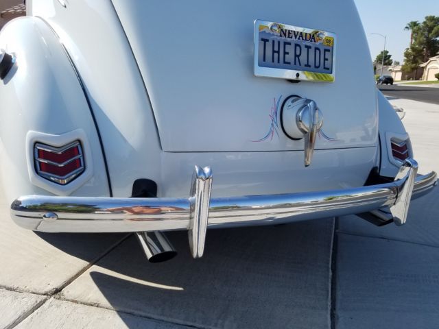 1939 White Ford Deluxe
