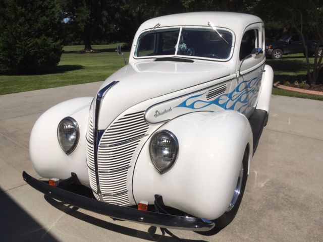 1939 white Ford Other