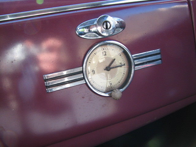 1939 Plum Ford SUPER DELUXE Sedan