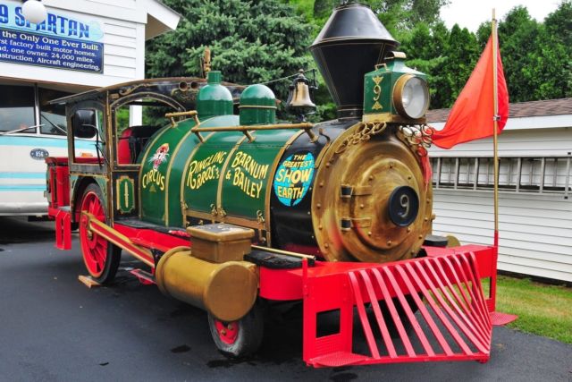 1939 Ford Trackless Train