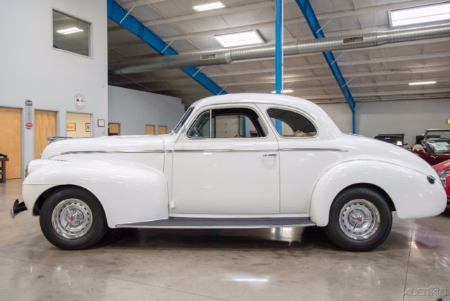 1940 White Oldsmobile Other Coupe