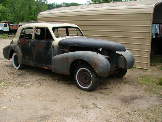 1940 Cadillac 60 Special Sedan
